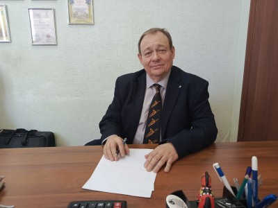 Директор Сходненской детской школы искусств
СУББОТИН Леонид Сергеевич