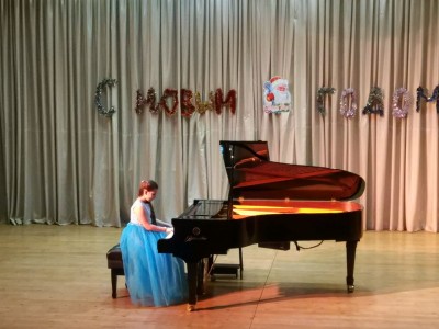 Концерт "ЗИМНИЙ РОЯЛЬ"