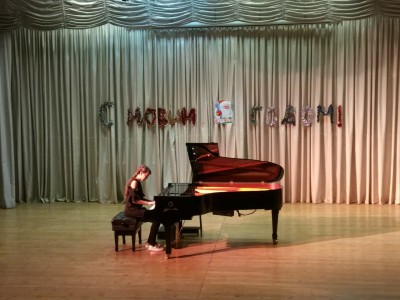 Концерт "ЗИМНИЙ РОЯЛЬ"