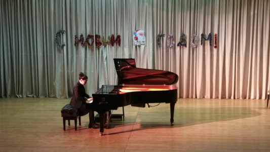 Концерт "ЗИМНИЙ РОЯЛЬ"